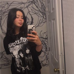 Meet your Posher, Nya